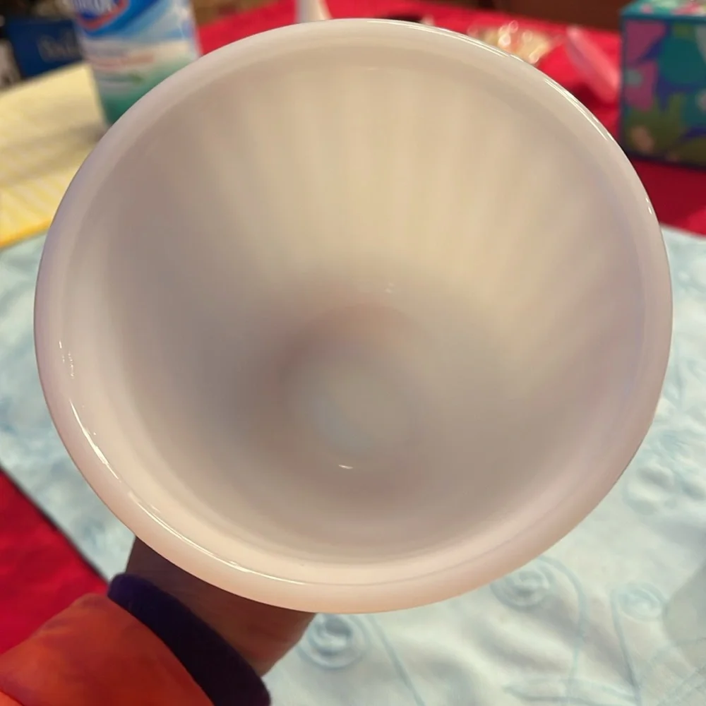 Beautiful vintage milk glass dish